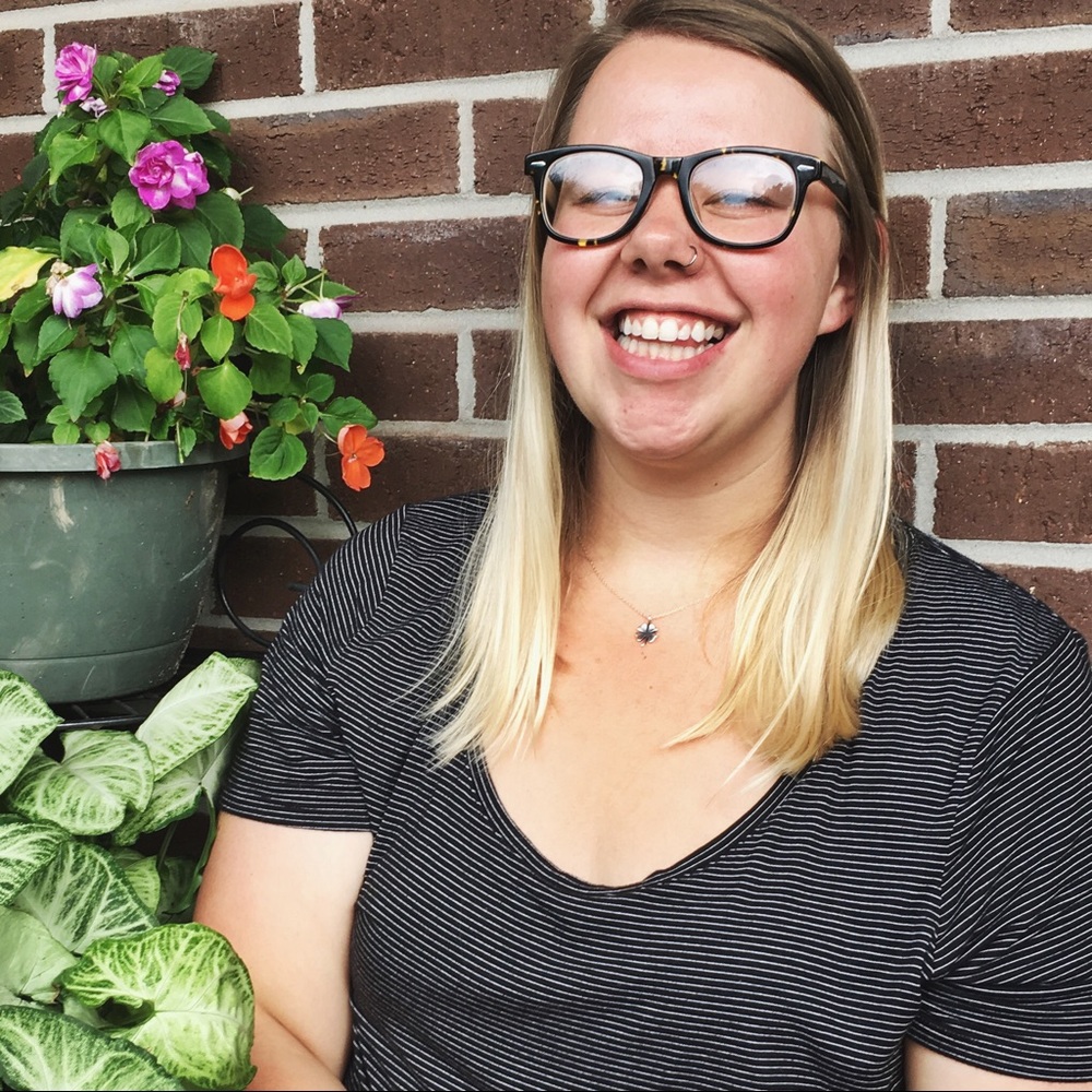 Meet your Posher, Caroline